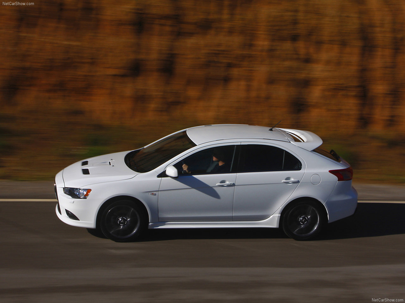 Illustration for article titled 2010 Mitsubishi Lancer Sportback Coming To America, Five-Door Style